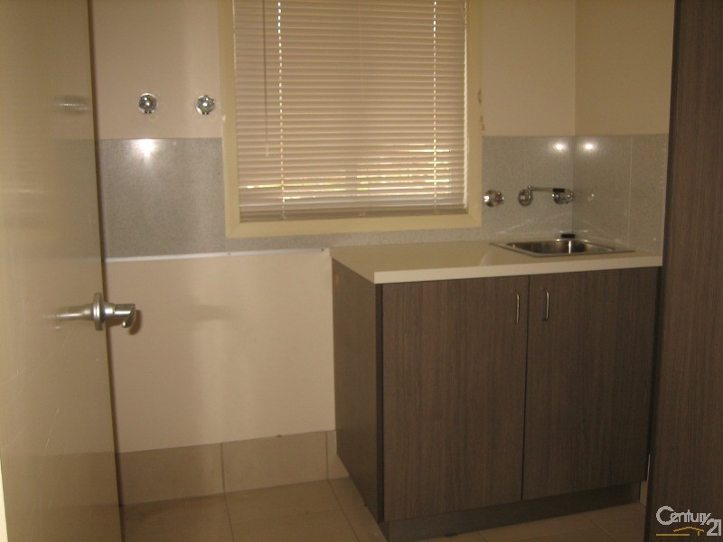 Fairfield West NSW 2165