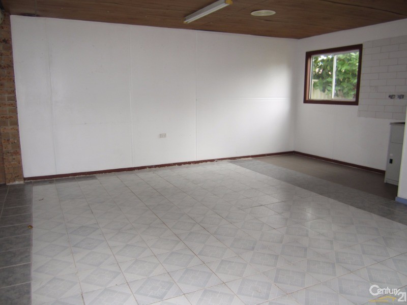 Greenfield Park NSW 2176