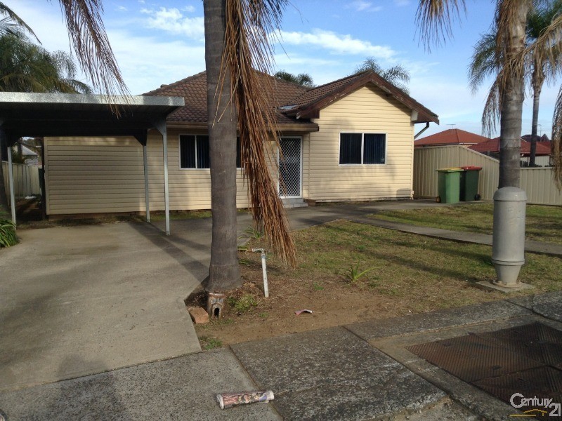 Edensor Park NSW 2176