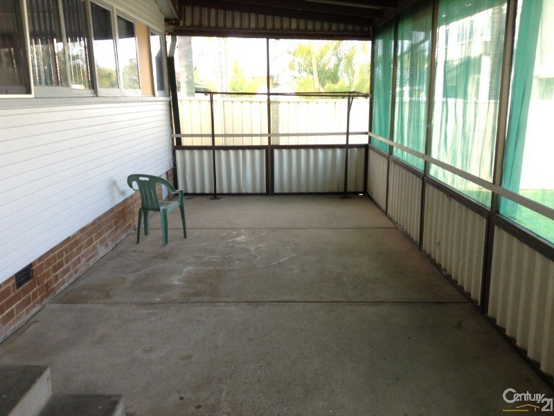 Edensor Park NSW 2176