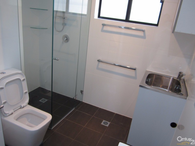 Fairfield West NSW 2165