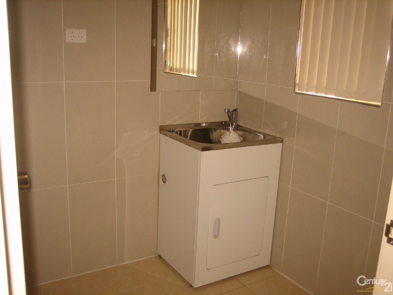 Bossley Park NSW 2176