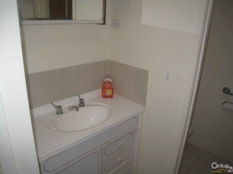 Bossley Park NSW 2176