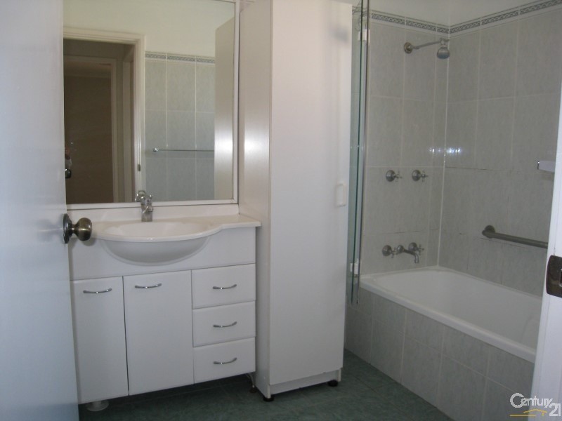 Bossley Park NSW 2176