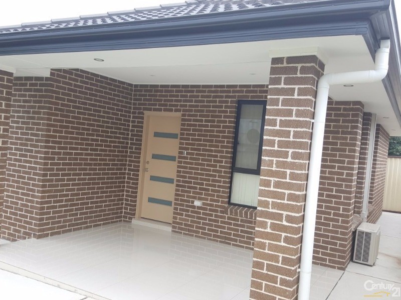 Edensor Park NSW 2176