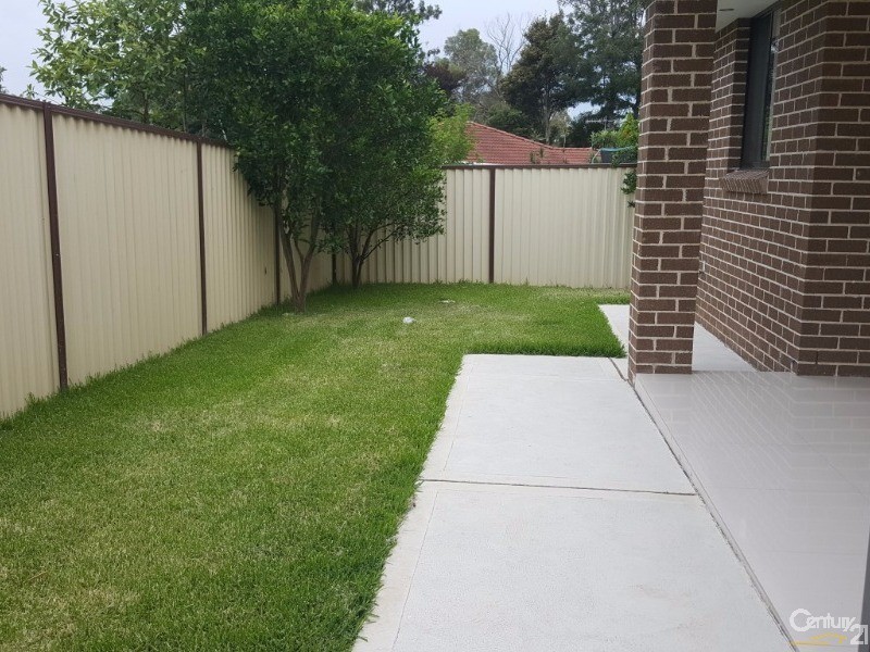 Edensor Park NSW 2176