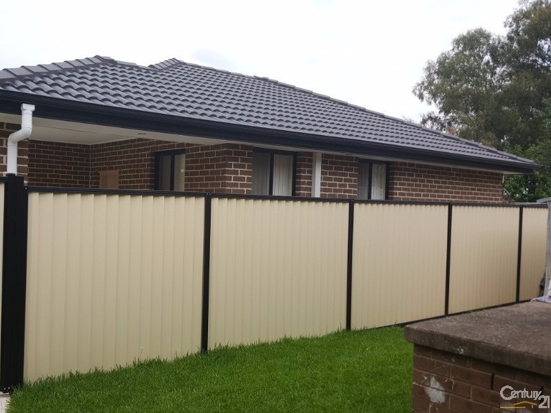 Edensor Park NSW 2176