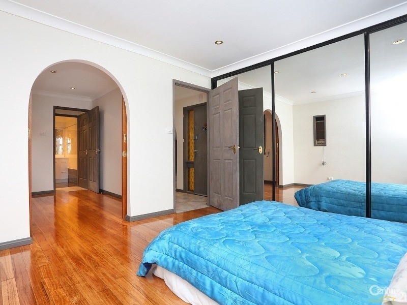 Greenfield Park NSW 2176