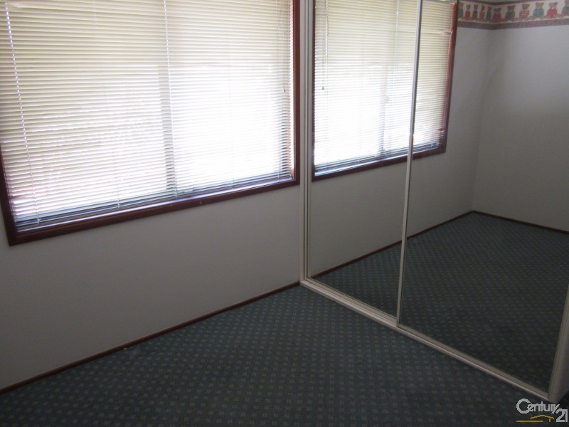 Bossley Park NSW 2176