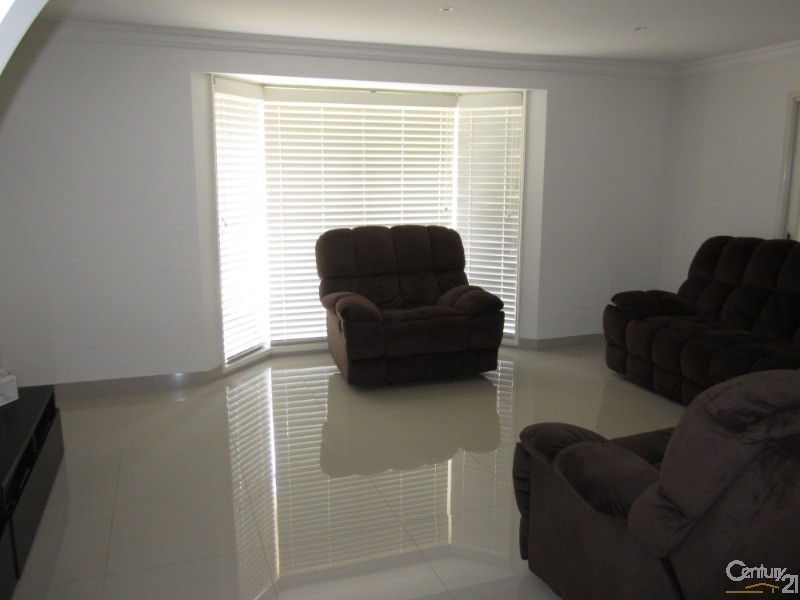 Greenfield Park NSW 2176