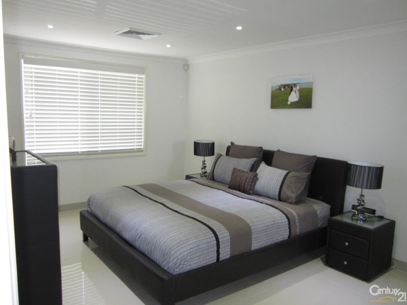 Greenfield Park NSW 2176