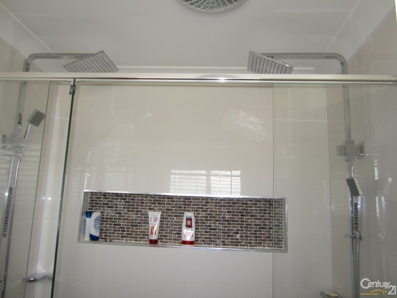 Greenfield Park NSW 2176