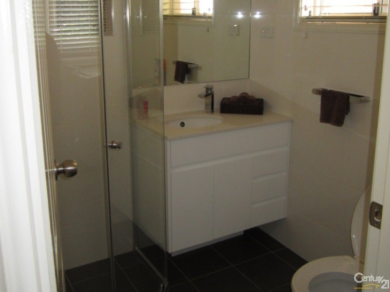 Greenfield Park NSW 2176