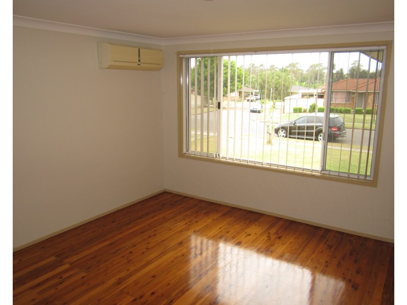 21 Dransfield Road, Edensor Park NSW 2176