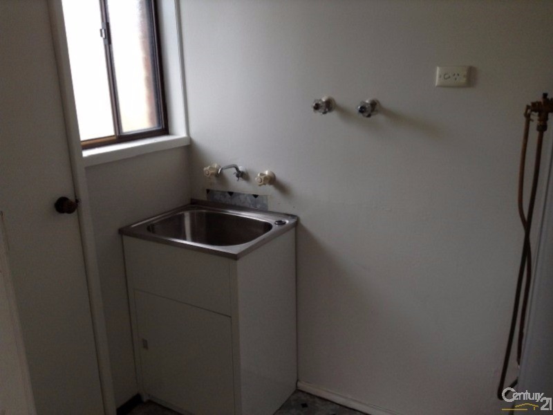 Bossley Park NSW 2176