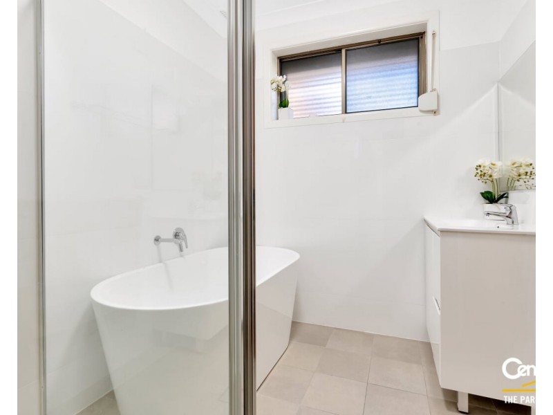 6 Cecil Place, Greenfield Park NSW 2176