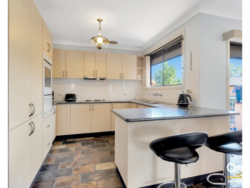 6 Cecil Place, Greenfield Park NSW 2176