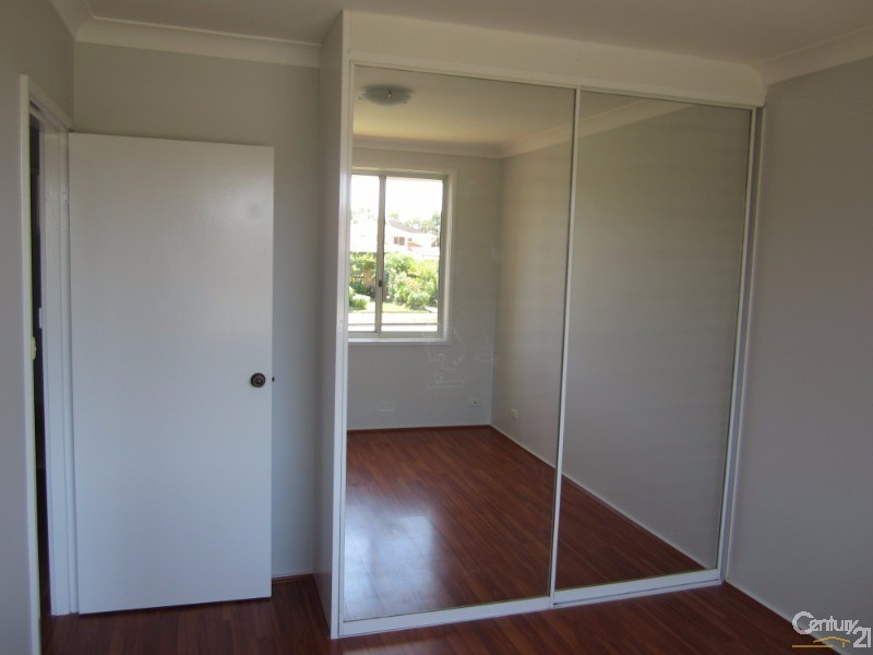 Greenfield Park NSW 2176