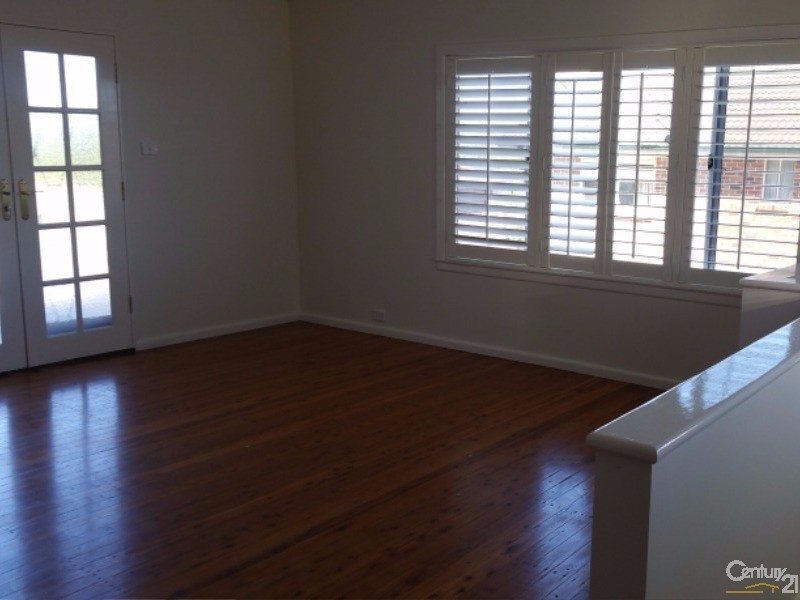 Edensor Park NSW 2176
