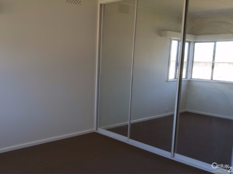 Edensor Park NSW 2176