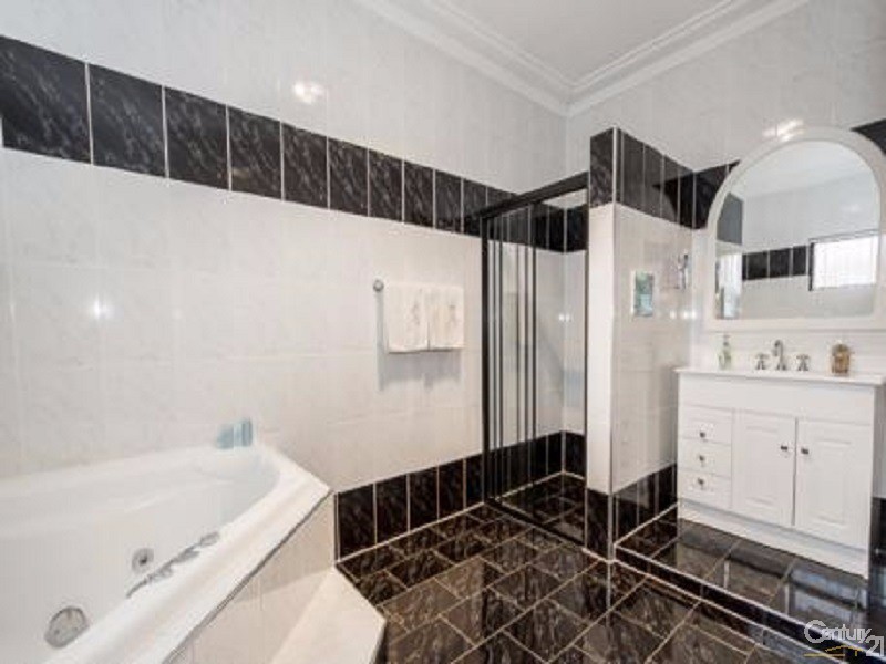 Bossley Park NSW 2176