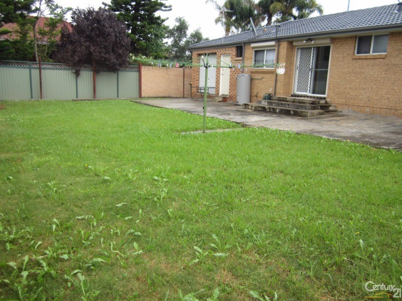 635 Smithfield Road, Greenfield Park NSW 2176