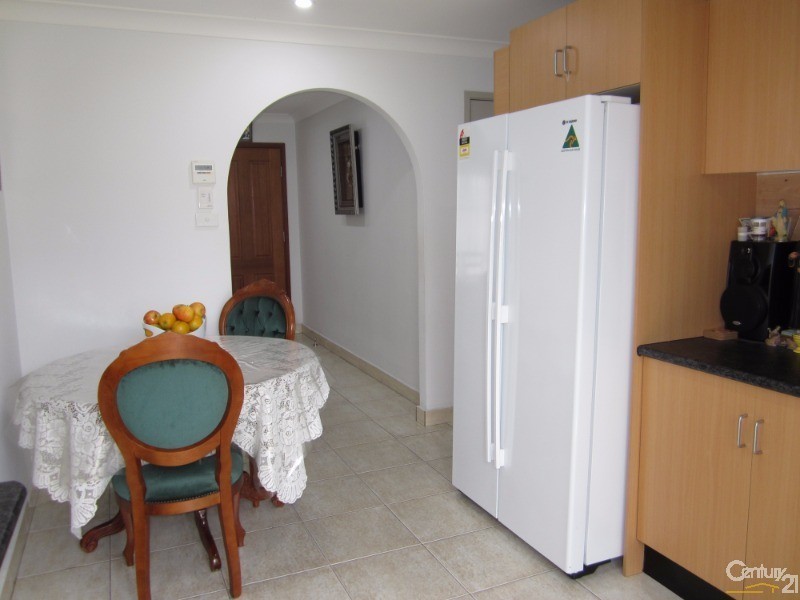 635 Smithfield Road, Greenfield Park NSW 2176