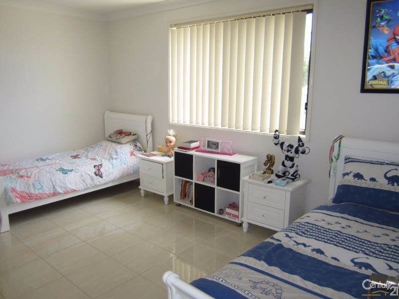 Greenfield Park NSW 2176