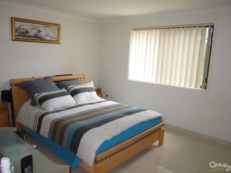 Greenfield Park NSW 2176