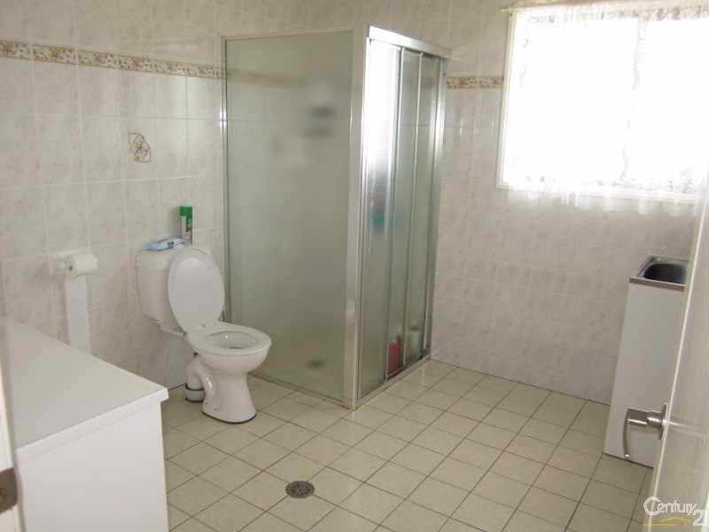 Greenfield Park NSW 2176