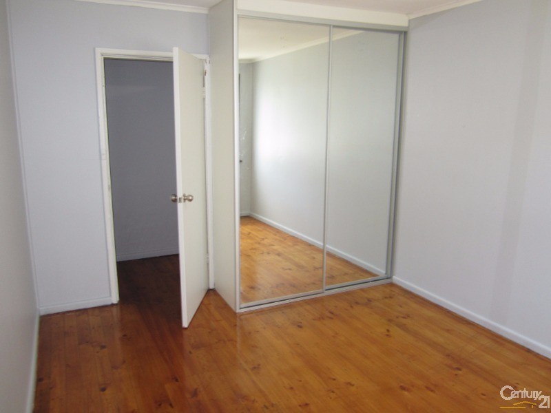 Fairfield West NSW 2165