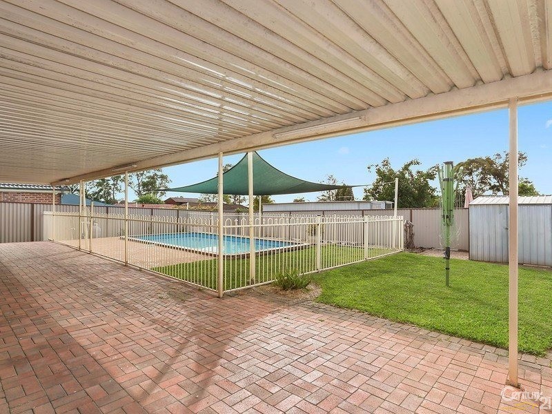 Edensor Park NSW 2176