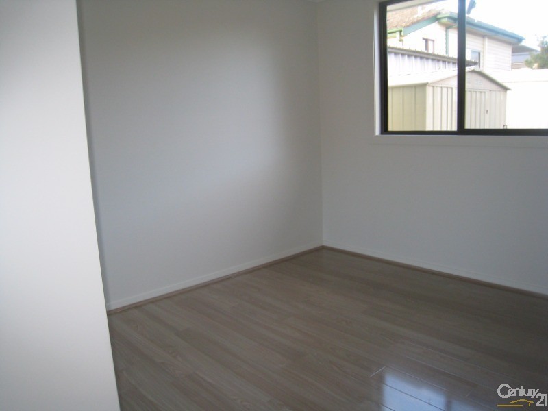 Fairfield West NSW 2165