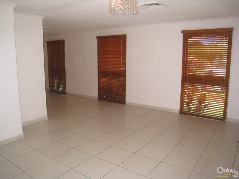 Bossley Park NSW 2176