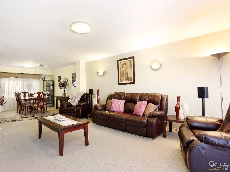 14 Saltbush Place, Bossley Park NSW 2176