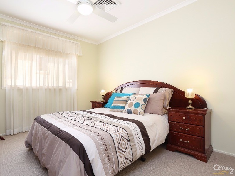 14 Saltbush Place, Bossley Park NSW 2176