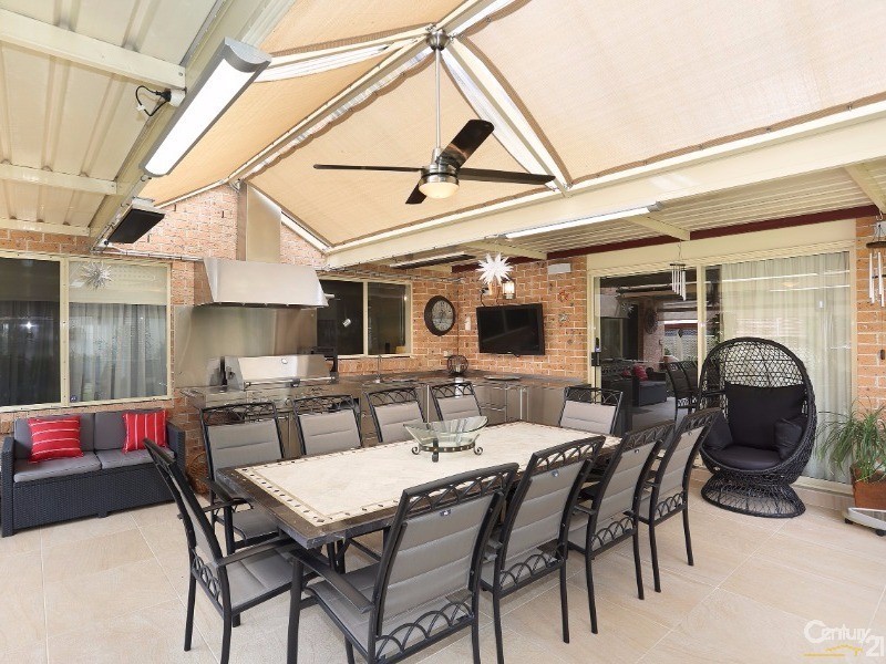 14 Saltbush Place, Bossley Park NSW 2176