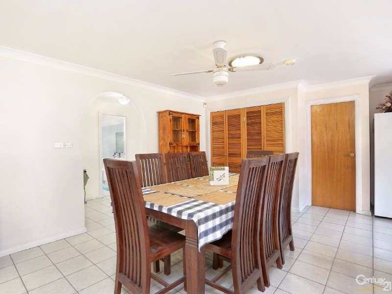 136 Prairievale Road, Bossley Park NSW 2176