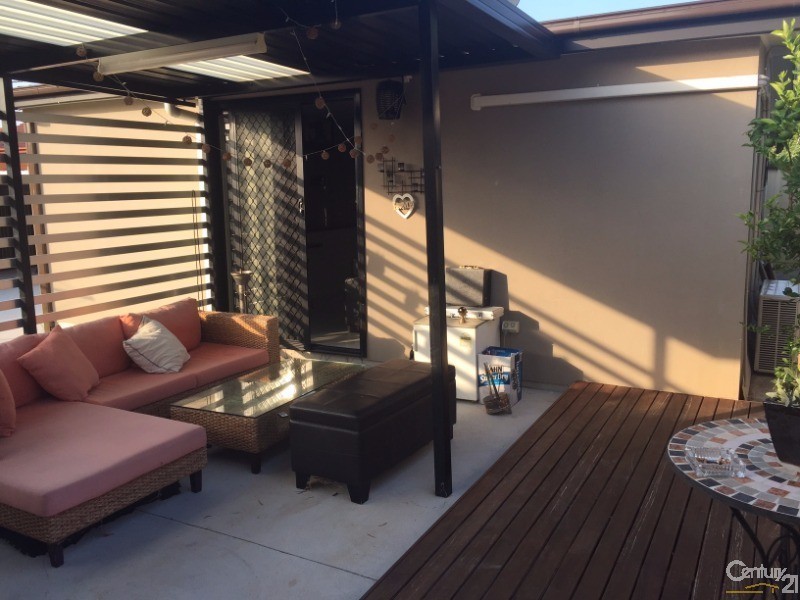 Greenfield Park NSW 2176