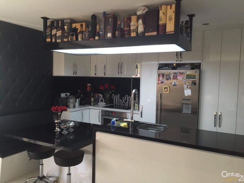 Greenfield Park NSW 2176