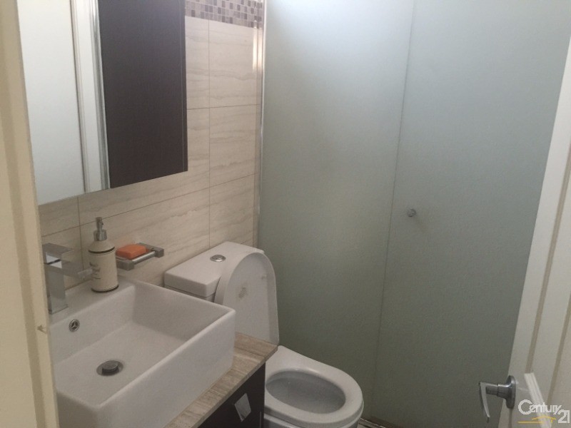 Greenfield Park NSW 2176