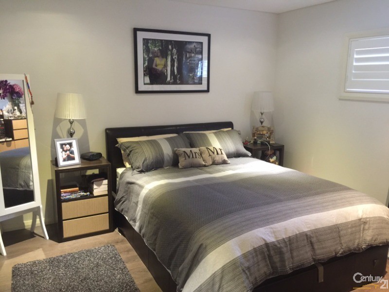 Greenfield Park NSW 2176