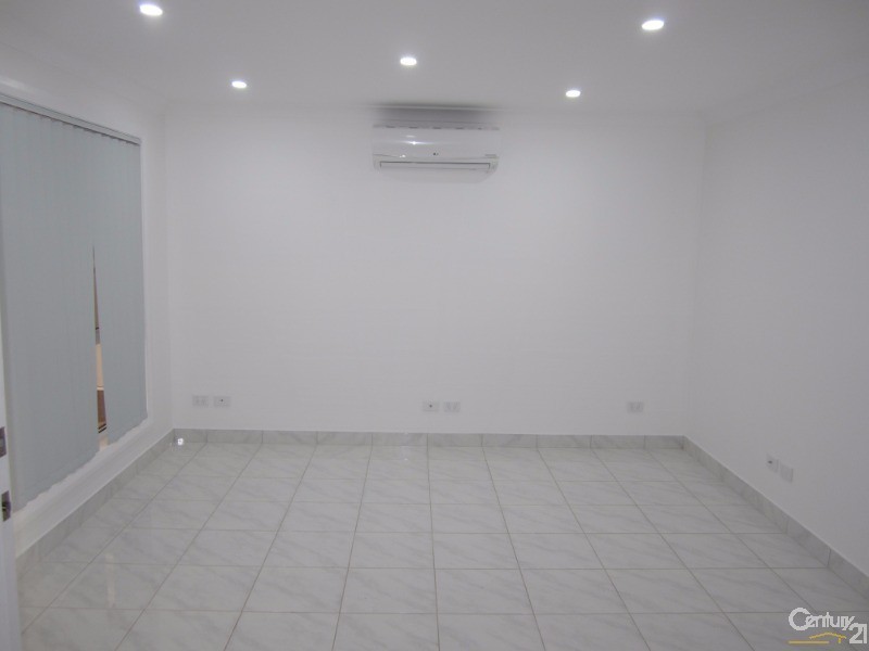 Bossley Park NSW 2176