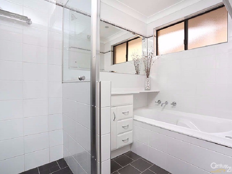 Bossley Park NSW 2176