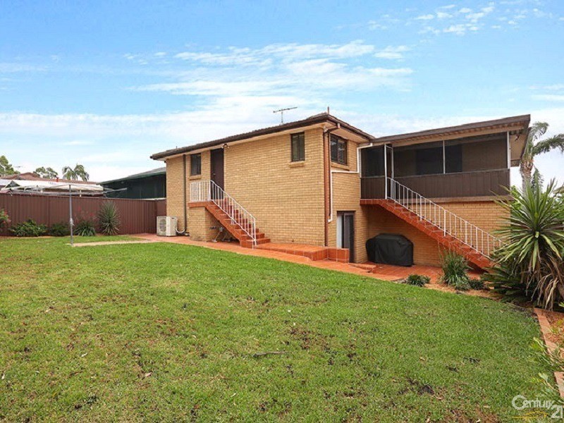 Bossley Park NSW 2176