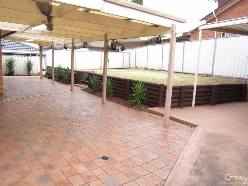 Edensor Park NSW 2176