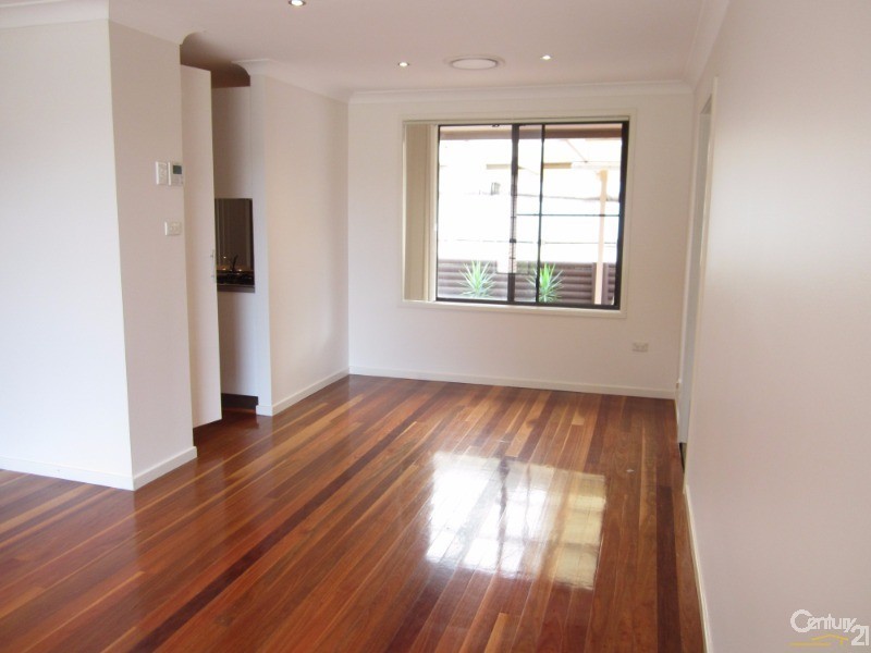 Edensor Park NSW 2176