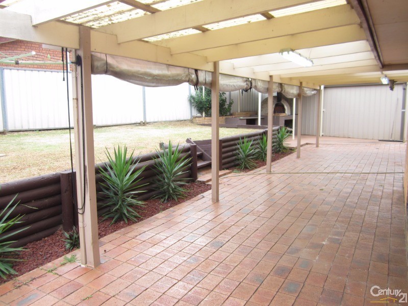 Edensor Park NSW 2176