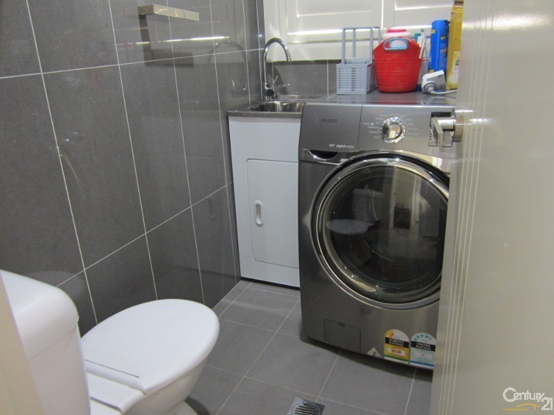 Bossley Park NSW 2176