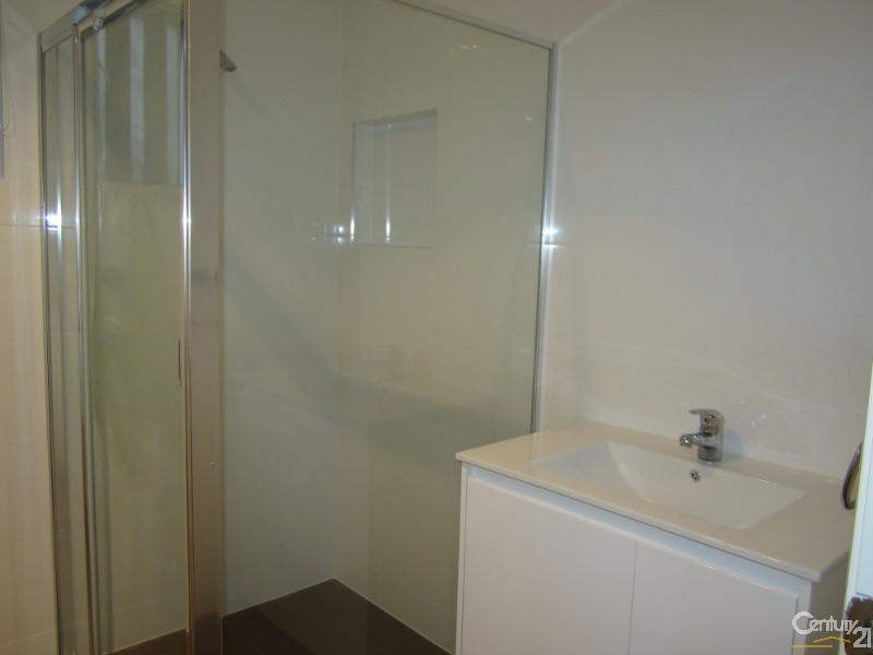 Greenfield Park NSW 2176